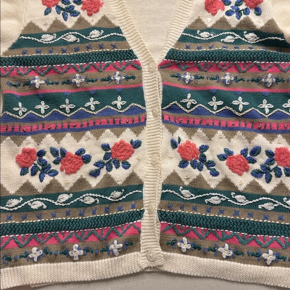Vintage Napa Valley Petites 1990’s Flower Embroidered Cardigan - Picture 6 of 6